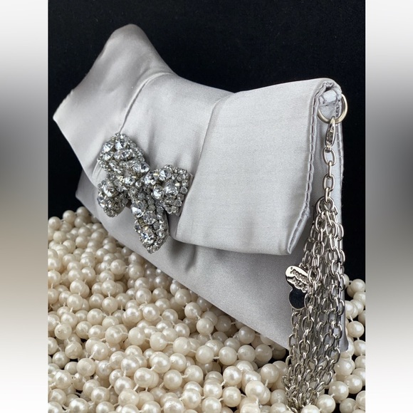 Betsey Johnson Silver Clutch with Rhinestone Bow Gray/Silver Satin with crystals - Picture 2 of 12